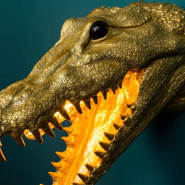 Gold Alligators Wall Lamp