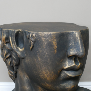 Head Side Table