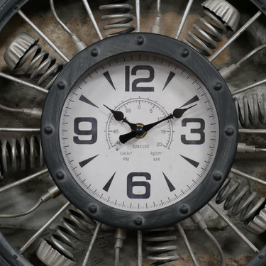 Engine Clock