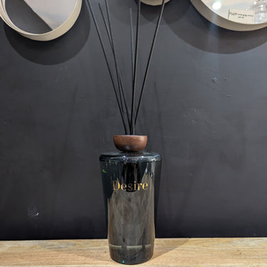 Giant Diffuser 1 Litre Oud & Sandalwood