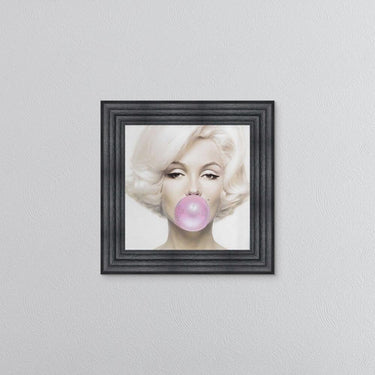 MARILYN MONROE BLOWING GUM WALL ART